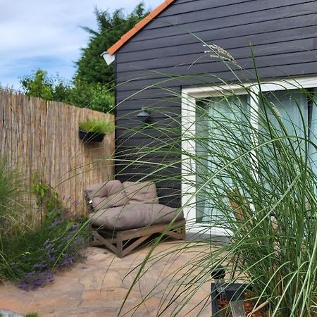 Het Huisje Comfortabel, Luxe & Sfeervol Nabij Het Strand Biggekerke Luaran gambar